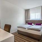 Hotel Rilano 24/7 Hotel München 4*