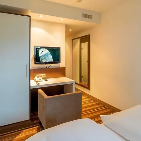 The Rilano Hotel Muenchen Otel